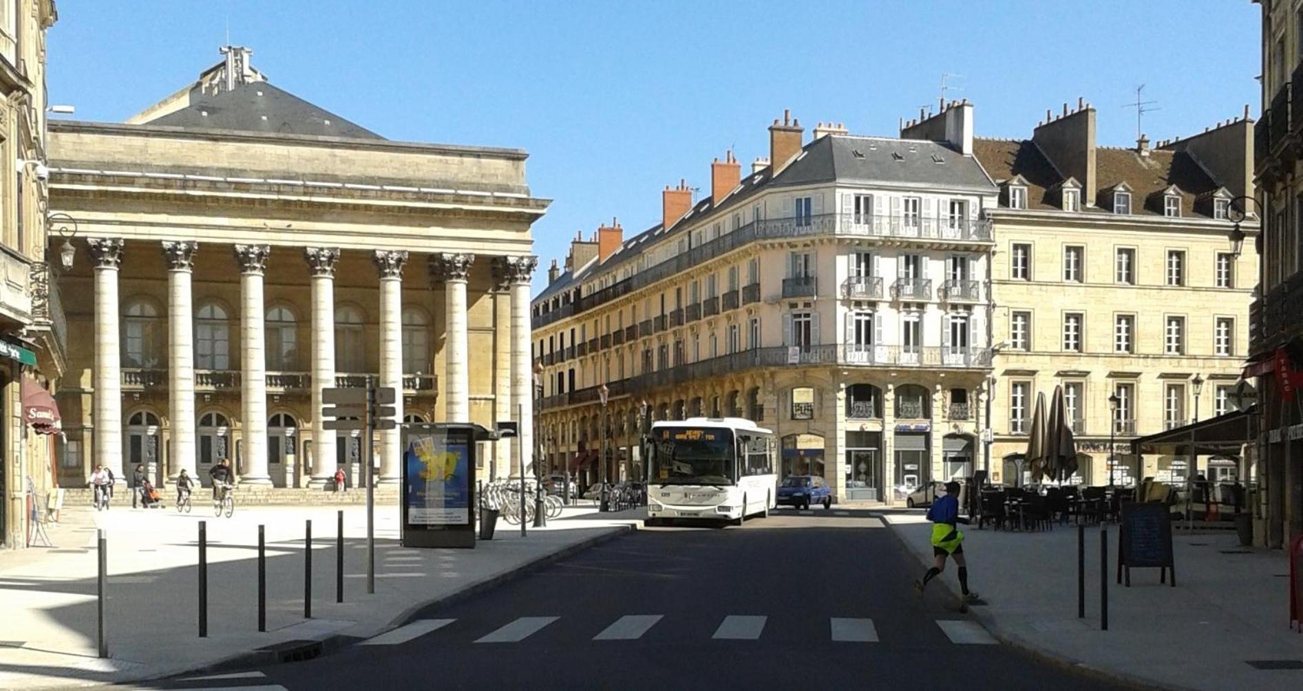 Theatre 12 - Dijon Hyper Centre Appartement T2 Face Musee, Monuments Et Restaurants Esterno foto